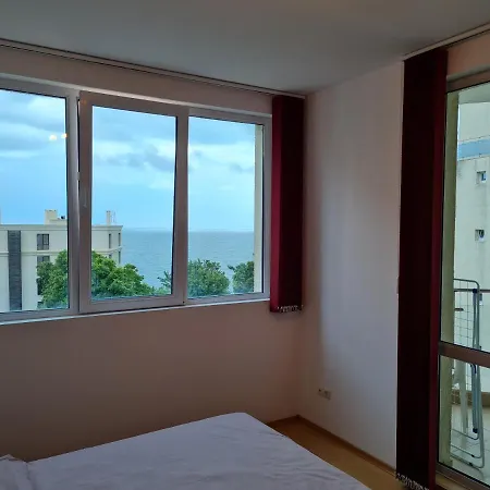 кабакум морски бриз на крачки от плажа דירה *